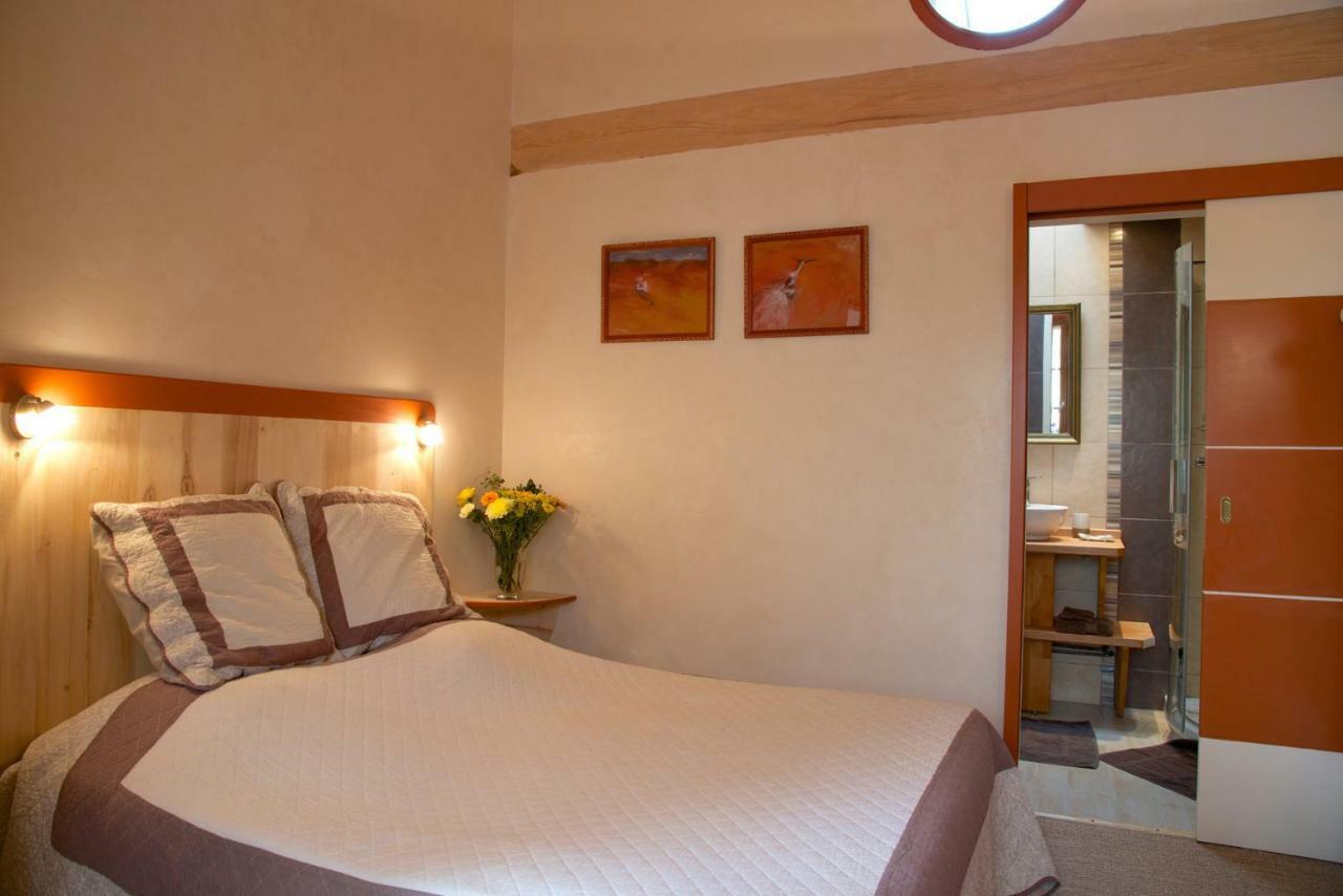 Bed and Breakfast Le Petit Saint-Julien Экстерьер фото